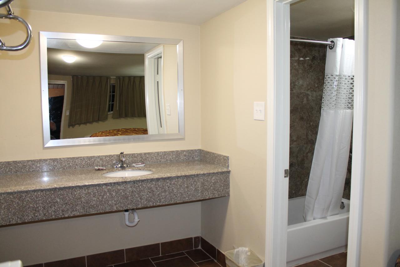 American Inn & Suites Paris Dış mekan fotoğraf